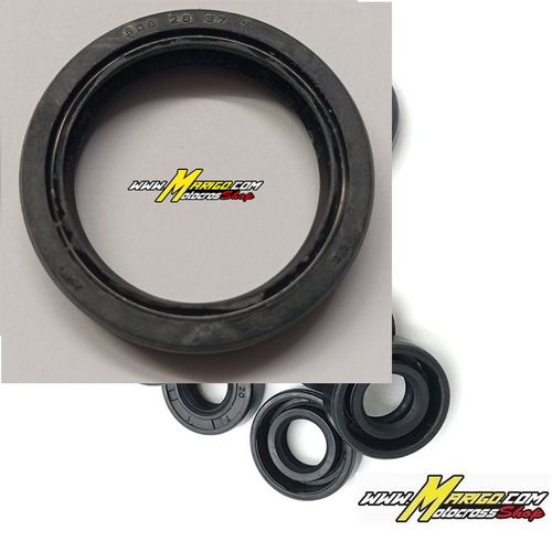 28x37x7 mm in NBR con un Labbro di Tenuta e un Labbro Parapolvere  Paraolio con Esterno in Gomma Cod. M730902019000  Codici OEM  HONDA  91201KSRA01 - 91201KRN671